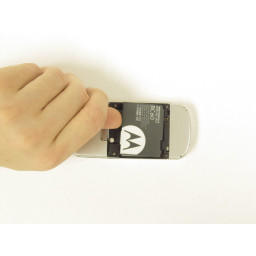 Замена батареи Motorola C261