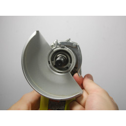 RYOBI P422 Замена защитного кожуха